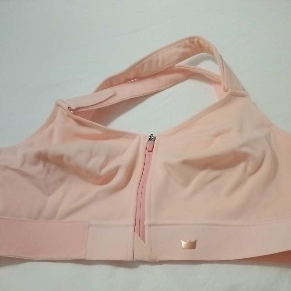 Shefit flex sports bra size 3luxe new